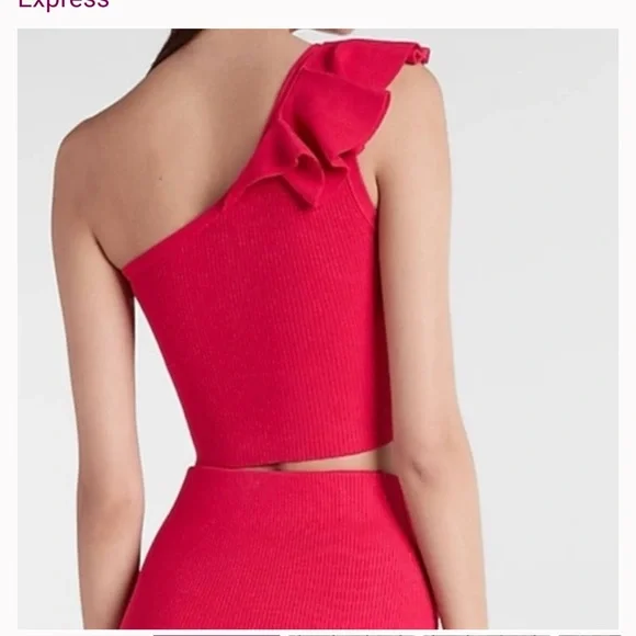 EXPRESS Pink Stretchy Fine knitted Sweater knit cropped Top - Picture 2 of 6